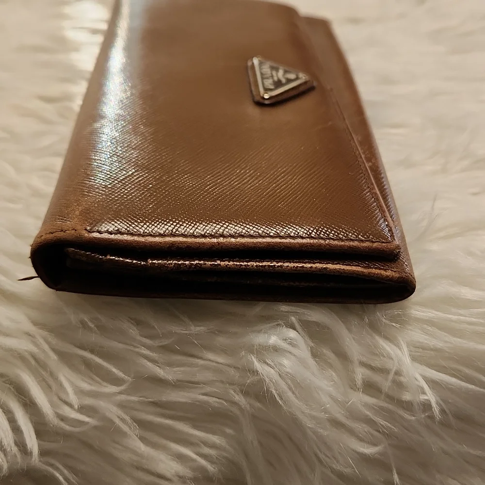 Prada Wallet - Picture 4 of 5